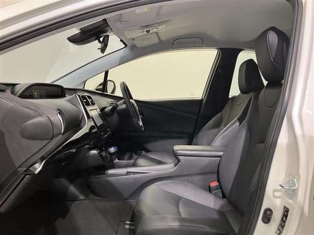 プリウス Ｓツーリングセレクション　エアバック　地デジ　１オーナー車　Ｂモニ　ＬＥＤヘッド　オートクルーズ　横滑り防止　サイドエアバック　ＥＴＣ　スマートキー　メモリ－ナビ　助手席エアバック　ナビＴＶ　ＡＢＳ　ＡＷ　フルオートエアコン（6枚目）