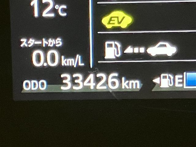 アクア クロスオーバー　Ｂカメラ　ナビＴＶ　エアコン　ＬＥＤ　ＥＳＣ　ドライブレコーダー　アルミホイール　キーフリー　ワンセグ　ＥＴＣ　パワーステアリング　パワーウィンドウ　メモリーナビ　ＡＢＳ　スマ－トキ－（12枚目）