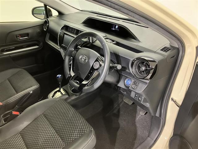 アクア クロスオーバー　Ｂカメラ　ナビＴＶ　エアコン　ＬＥＤ　ＥＳＣ　ドライブレコーダー　アルミホイール　キーフリー　ワンセグ　ＥＴＣ　パワーステアリング　パワーウィンドウ　メモリーナビ　ＡＢＳ　スマ－トキ－（13枚目）