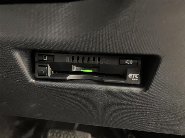 アクア クロスオーバー　Ｂカメラ　ナビＴＶ　エアコン　ＬＥＤ　ＥＳＣ　ドライブレコーダー　アルミホイール　キーフリー　ワンセグ　ＥＴＣ　パワーステアリング　パワーウィンドウ　メモリーナビ　ＡＢＳ　スマ－トキ－（31枚目）