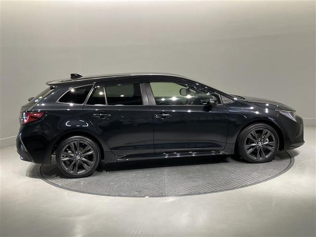 カローラツーリング ハイブリッド　ダブルバイビー　追突軽減ブレーキ　バックモニタ　地デジフルセグ　横滑防止　ナビＴＶ　ＬＥＤライト　デュアルエアバッグ　エアコン　オートクルーズ　サイドエアバッグ　ＥＴＣ付　ＰＳ　キーフリー　ＡＢＳ　エアバック（3枚目）