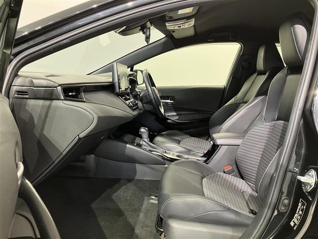 カローラツーリング ハイブリッド　ダブルバイビー　追突軽減ブレーキ　バックモニタ　地デジフルセグ　横滑防止　ナビＴＶ　ＬＥＤライト　デュアルエアバッグ　エアコン　オートクルーズ　サイドエアバッグ　ＥＴＣ付　ＰＳ　キーフリー　ＡＢＳ　エアバック（6枚目）