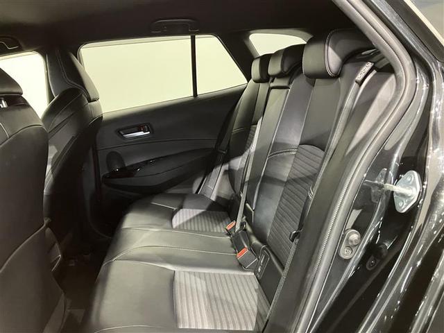 カローラツーリング ハイブリッド　ダブルバイビー　追突軽減ブレーキ　バックモニタ　地デジフルセグ　横滑防止　ナビＴＶ　ＬＥＤライト　デュアルエアバッグ　エアコン　オートクルーズ　サイドエアバッグ　ＥＴＣ付　ＰＳ　キーフリー　ＡＢＳ　エアバック（7枚目）