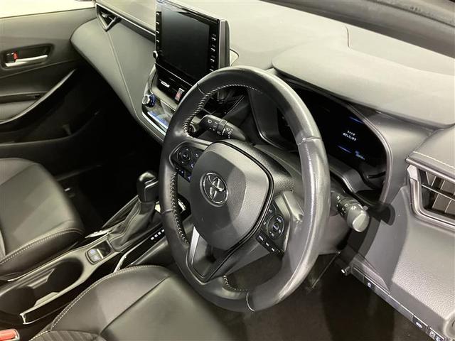 カローラツーリング ハイブリッド　ダブルバイビー　追突軽減ブレーキ　バックモニタ　地デジフルセグ　横滑防止　ナビＴＶ　ＬＥＤライト　デュアルエアバッグ　エアコン　オートクルーズ　サイドエアバッグ　ＥＴＣ付　ＰＳ　キーフリー　ＡＢＳ　エアバック（13枚目）