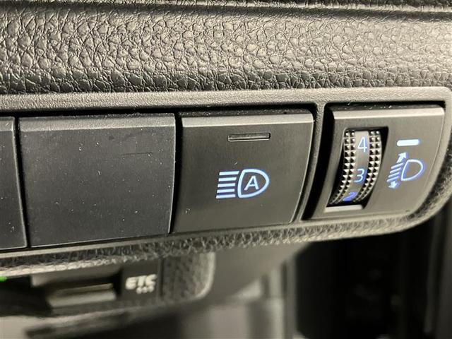 カローラツーリング ハイブリッド　ダブルバイビー　追突軽減ブレーキ　バックモニタ　地デジフルセグ　横滑防止　ナビＴＶ　ＬＥＤライト　デュアルエアバッグ　エアコン　オートクルーズ　サイドエアバッグ　ＥＴＣ付　ＰＳ　キーフリー　ＡＢＳ　エアバック（26枚目）