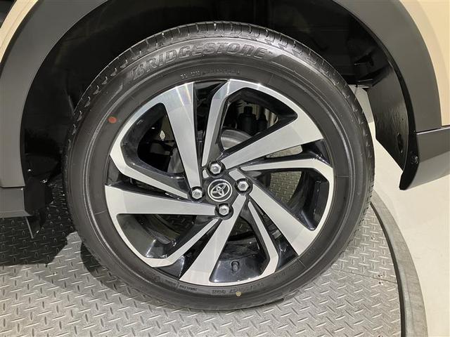 ライズ Ｚ　衝突回避システム　スマートキ－　リヤカメラ　１オナ　アルミホイール　ＬＥＤライト　オートエアコン　横滑り防止機能　キーフリー　パワーウインドウ　エアバッグ　カーテンエアバック　ＥＴＣ　メモリーナビ（8枚目）