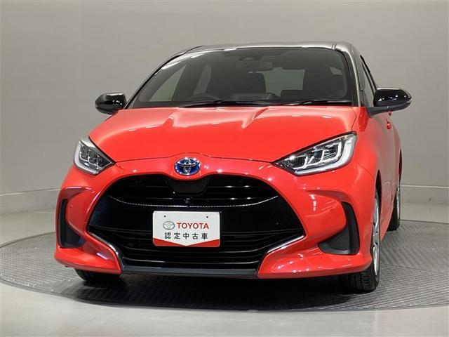 ヤリス ハイブリッドＺ　ＰＣＳ　Ｂカメラ　ナビ付　ＬＥＤランプ　スマキー　ＥＴＣ付き　ＶＳＣ　パワステ　１オナ車　クルコン　カーテンエアバック　キーフリー　ＡＢＳ　エアコン　メモリナビ　エアバッグ　デュアルエアバック（2枚目）