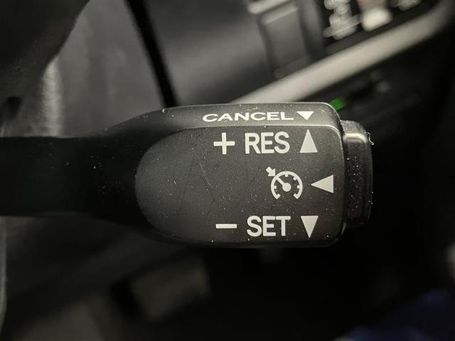 ヴォクシー ＺＳ　煌ＩＩ　スマートキー・プッシュスタート　バックガイドモニター　セキュリティアラーム　両側パワスラドア　１オーナー　ＥＴＣ車載器　地デジテレビ　ＶＳＣ　ＬＥＤライト　サイドエアバッグ　助手席エアバック　ＡＣ（22枚目）