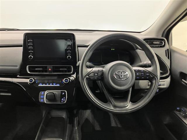 アクア Ｘ　踏み間違い防止　イモビ　ナビ　ＬＥＤヘッドライト　スマートキー　横滑り防止機能　キーレスエントリー　オートクルーズ　オートエアコン　元試乗車　ＥＴＣ　カーテンエアバッグ　パワーステアリング　ＡＢＳ（5枚目）