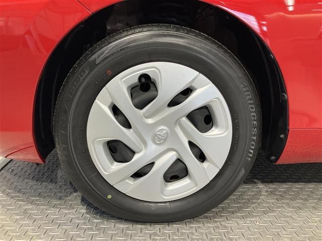 アクア Ｘ　踏み間違い防止　イモビ　ナビ　ＬＥＤヘッドライト　スマートキー　横滑り防止機能　キーレスエントリー　オートクルーズ　オートエアコン　元試乗車　ＥＴＣ　カーテンエアバッグ　パワーステアリング　ＡＢＳ（8枚目）