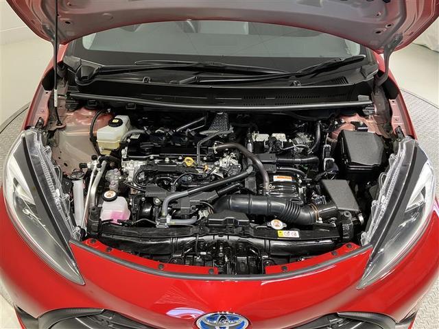 アクア Ｘ　踏み間違い防止　イモビ　ナビ　ＬＥＤヘッドライト　スマートキー　横滑り防止機能　キーレスエントリー　オートクルーズ　オートエアコン　元試乗車　ＥＴＣ　カーテンエアバッグ　パワーステアリング　ＡＢＳ（10枚目）