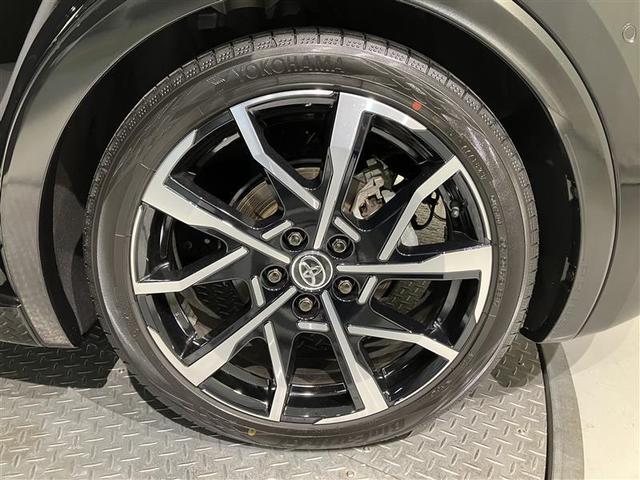 プリウス Ｚ　プラグインハイブリッド　地デジ　アルミ　１オーナー　クルコン　ＬＥＤライト　ＡＢＳ　Ｐシート　オートエアコン　バックカメラ　スマートキー　メモリーナビ　　ＥＴＣ　ナビＴＶ　キーレス　盗難防止装置（8枚目）