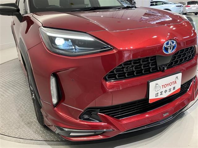 ヤリスクロス ハイブリッドＺ　インテリジェントキー　アルミホイル　ＬＥＤライト　１オ－ナ－　リアカメラ　クルーズコントロール　横滑り防止システム　ナビＴＶ　メモリーナビゲーション　パワステ　オートエアコン　キーフリー　ＥＴＣ付き（9枚目）