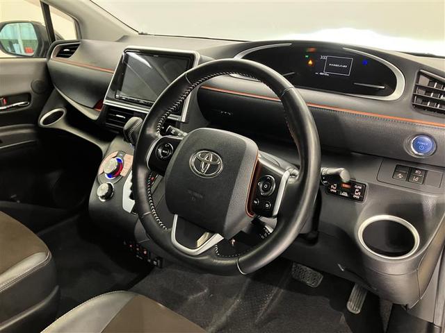 シエンタ ハイブリッド　ファンベースＧ　クエロ　両側パワースライドドア　ＬＥＤヘッドライト　フルセグＴＶ　スマートキー　ナビＴＶ　ドライブレコーダー　キーフリー　ＥＴＣ　ＡＢＳ　横滑り防止装置　ワンオーナー　エアコン　パワーウィンドウ　エアバッグ（13枚目）