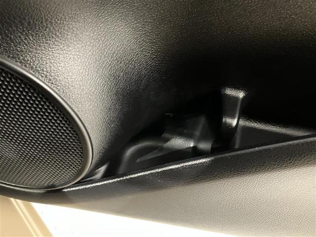 シエンタ ハイブリッド　ファンベースＧ　クエロ　両側パワースライドドア　ＬＥＤヘッドライト　フルセグＴＶ　スマートキー　ナビＴＶ　ドライブレコーダー　キーフリー　ＥＴＣ　ＡＢＳ　横滑り防止装置　ワンオーナー　エアコン　パワーウィンドウ　エアバッグ（32枚目）