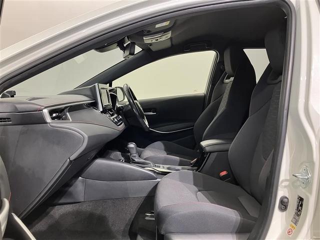 カローラスポーツ ハイブリッドＧ　Ｚ　サイドエアバック　前後誤発進抑制　スマートキーシステム　Ｂモニ　オートクルーズ　ＬＥＤライト　１オーナー車　エアバック　オートエアコン　ナビＴＶ　ＡＷ　デュアルエアバッグ　キーレス　パワステ　ＡＢＳ（6枚目）