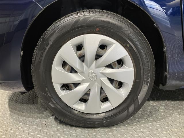 ヴィッツ Ｆ　セーフティーエディションＩＩ　衝突回避ブレーキ　ＥＳＣ　盗難防止システム　ＡＢＳ　ＥＴＣ装備　キーレス　パワステ　ドラレコ　スマートキー　１オーナー　エアバッグ　ナビＴＶ　パワーウインドウ　バックカメラ　メモリーナビ　フルセグＴＶ（8枚目）