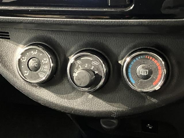 ヴィッツ Ｆ　セーフティーエディションＩＩ　衝突回避ブレーキ　ＥＳＣ　盗難防止システム　ＡＢＳ　ＥＴＣ装備　キーレス　パワステ　ドラレコ　スマートキー　１オーナー　エアバッグ　ナビＴＶ　パワーウインドウ　バックカメラ　メモリーナビ　フルセグＴＶ（19枚目）