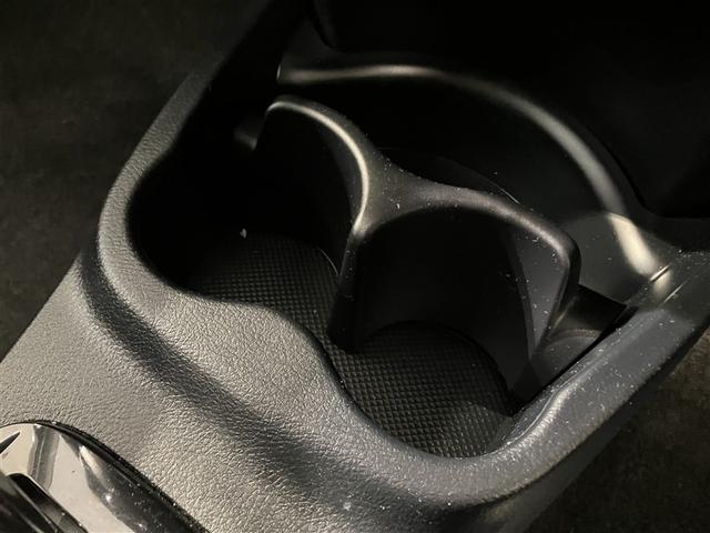 ヴィッツ Ｆ　セーフティーエディションＩＩ　衝突回避ブレーキ　ＥＳＣ　盗難防止システム　ＡＢＳ　ＥＴＣ装備　キーレス　パワステ　ドラレコ　スマートキー　１オーナー　エアバッグ　ナビＴＶ　パワーウインドウ　バックカメラ　メモリーナビ　フルセグＴＶ（20枚目）