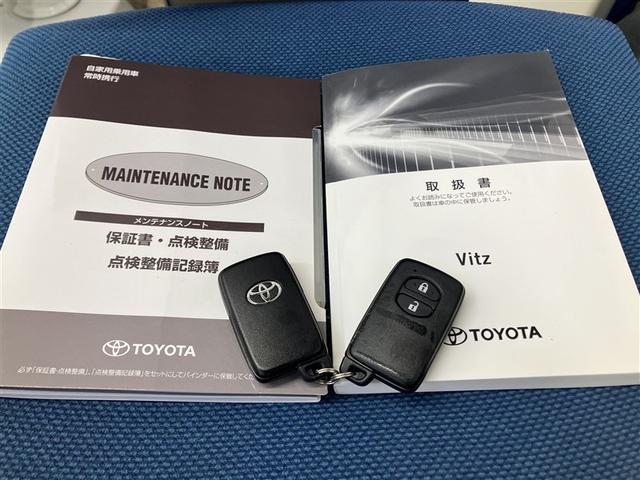 ヴィッツ Ｆ　セーフティーエディションＩＩ　衝突回避ブレーキ　ＥＳＣ　盗難防止システム　ＡＢＳ　ＥＴＣ装備　キーレス　パワステ　ドラレコ　スマートキー　１オーナー　エアバッグ　ナビＴＶ　パワーウインドウ　バックカメラ　メモリーナビ　フルセグＴＶ（34枚目）