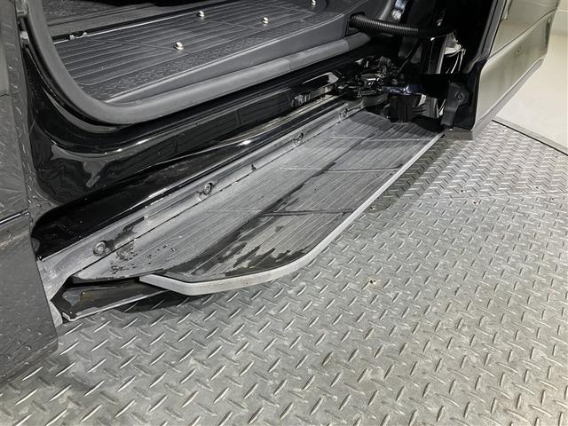 ヴォクシー ハイブリッドＳ－Ｚ　パワーウィンドウ　ＤＶＤ再生機能　インテリキー　横滑防止装置　地デジＴＶ　アクティブクルーズコントロール　１オナ　フルオートエアコン　リアカメラ　エアバッグ　ＡＢＳ　ナビＴＶ　ＷＡＣ　アルミホイール（34枚目）