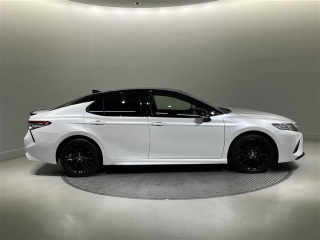 カムリ ＷＳブラックエディション　インテリジェントクリアランスソナー　バックモニター　クルコン　オートエアコン　スマートキー　フルセグＴＶ　メモリーナビ　キーレス　アルミホイール　ミュージックプレイヤー接続可　ＥＴＣ　本革　ＬＥＤ（3枚目）