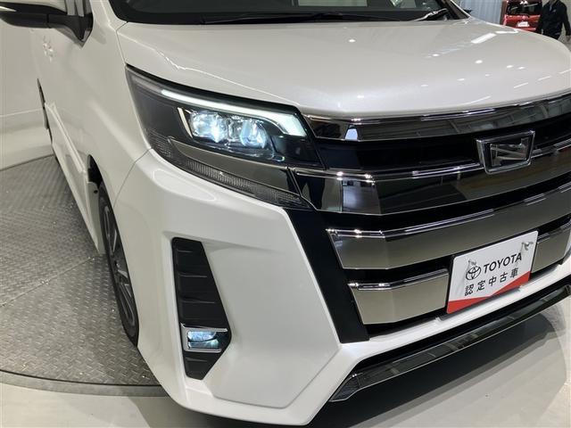 ノア Ｓｉ　１オーナー　プリクラッシュ　地デジ　ダブルエアコン　ＬＥＤヘットライト　ＥＴＣ付き　ドライブレコーダー　クルコン　横滑り防止機能　ナビＴＶ　三列シート　ＡＷ　ＡＡＣ　パワーウインドウ　メモリーナビ（10枚目）