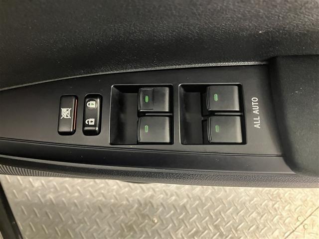 �p���[�E�B���h�E�͑S�Ď����ł���