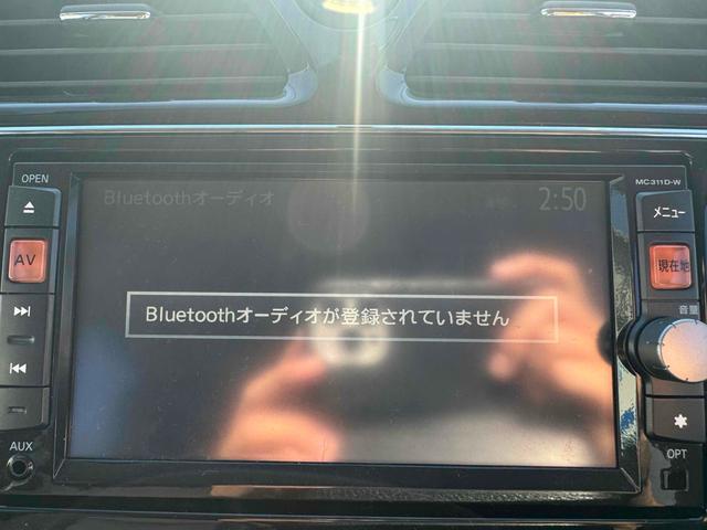 セレナ ハイウェイスター　Ｖセレクション　ワンオーナー　禁煙車　ＥＴＣ　ナビ　ＴＶ　オートクルーズコントロール　両側電動スライドドア　オートライト　スマートキー　アイドリングストップ　電動格納ミラー　後席モニター　３列シート　ウォークスルー（10枚目）