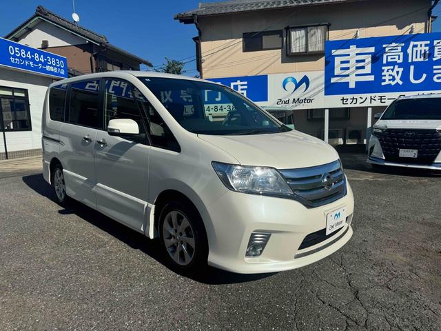 セレナ ハイウェイスター　Ｖセレクション　ワンオーナー　禁煙車　ＥＴＣ　ナビ　ＴＶ　オートクルーズコントロール　両側電動スライドドア　オートライト　スマートキー　アイドリングストップ　電動格納ミラー　後席モニター　３列シート　ウォークスルー（16枚目）