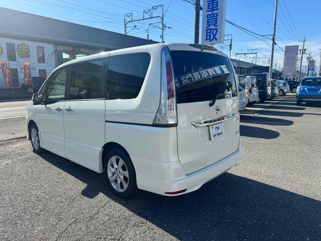 セレナ ハイウェイスター　Ｖセレクション　ワンオーナー　禁煙車　ＥＴＣ　ナビ　ＴＶ　オートクルーズコントロール　両側電動スライドドア　オートライト　スマートキー　アイドリングストップ　電動格納ミラー　後席モニター　３列シート　ウォークスルー（22枚目）