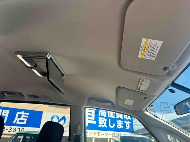 セレナ ハイウェイスター　Ｖセレクション　ワンオーナー　禁煙車　ＥＴＣ　ナビ　ＴＶ　オートクルーズコントロール　両側電動スライドドア　オートライト　スマートキー　アイドリングストップ　電動格納ミラー　後席モニター　３列シート　ウォークスルー（46枚目）