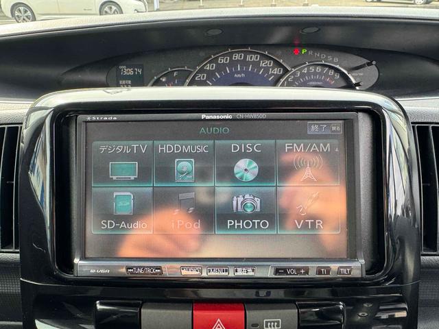 タント カスタムＲＳ　ドライブレコーダー　電動スライドドア　ナビ　ＴＶ　ＨＩＤ　スマートキー　ベンチシート　ターボ　ＣＶＴ　盗難防止システム　ＡＢＳ　ＣＤ　アルミホイール　衝突安全ボディ　エアコン　パワーステアリング（5枚目）