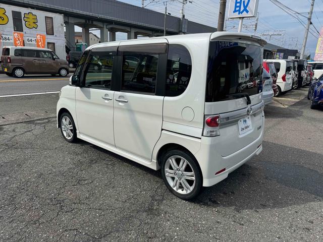 タント カスタムＲＳ　ドライブレコーダー　電動スライドドア　ナビ　ＴＶ　ＨＩＤ　スマートキー　ベンチシート　ターボ　ＣＶＴ　盗難防止システム　ＡＢＳ　ＣＤ　アルミホイール　衝突安全ボディ　エアコン　パワーステアリング（17枚目）