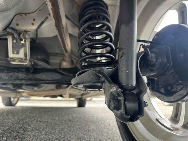 タント カスタムＲＳ　ドライブレコーダー　電動スライドドア　ナビ　ＴＶ　ＨＩＤ　スマートキー　ベンチシート　ターボ　ＣＶＴ　盗難防止システム　ＡＢＳ　ＣＤ　アルミホイール　衝突安全ボディ　エアコン　パワーステアリング（25枚目）