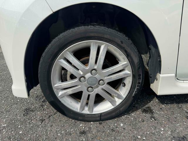 タント カスタムＲＳ　ドライブレコーダー　電動スライドドア　ナビ　ＴＶ　ＨＩＤ　スマートキー　ベンチシート　ターボ　ＣＶＴ　盗難防止システム　ＡＢＳ　ＣＤ　アルミホイール　衝突安全ボディ　エアコン　パワーステアリング（27枚目）