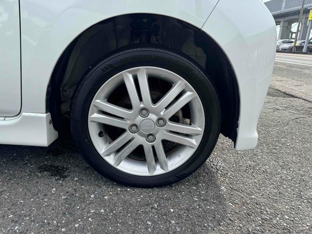 タント カスタムＲＳ　ドライブレコーダー　電動スライドドア　ナビ　ＴＶ　ＨＩＤ　スマートキー　ベンチシート　ターボ　ＣＶＴ　盗難防止システム　ＡＢＳ　ＣＤ　アルミホイール　衝突安全ボディ　エアコン　パワーステアリング（29枚目）