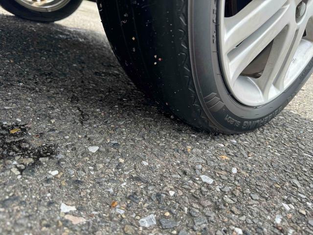 タント カスタムＲＳ　ドライブレコーダー　電動スライドドア　ナビ　ＴＶ　ＨＩＤ　スマートキー　ベンチシート　ターボ　ＣＶＴ　盗難防止システム　ＡＢＳ　ＣＤ　アルミホイール　衝突安全ボディ　エアコン　パワーステアリング（30枚目）