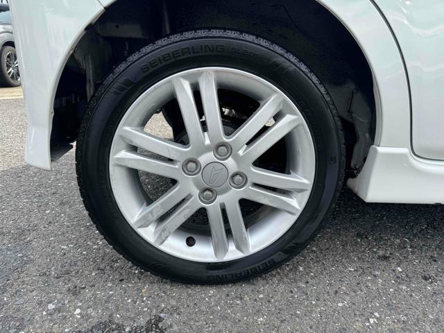 タント カスタムＲＳ　ドライブレコーダー　電動スライドドア　ナビ　ＴＶ　ＨＩＤ　スマートキー　ベンチシート　ターボ　ＣＶＴ　盗難防止システム　ＡＢＳ　ＣＤ　アルミホイール　衝突安全ボディ　エアコン　パワーステアリング（31枚目）