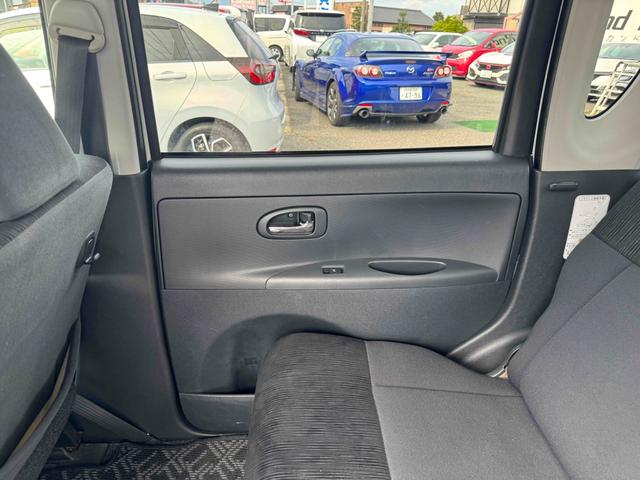 タント カスタムＲＳ　ドライブレコーダー　電動スライドドア　ナビ　ＴＶ　ＨＩＤ　スマートキー　ベンチシート　ターボ　ＣＶＴ　盗難防止システム　ＡＢＳ　ＣＤ　アルミホイール　衝突安全ボディ　エアコン　パワーステアリング（39枚目）