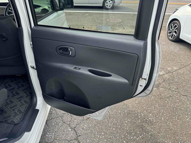 タント カスタムＲＳ　ドライブレコーダー　電動スライドドア　ナビ　ＴＶ　ＨＩＤ　スマートキー　ベンチシート　ターボ　ＣＶＴ　盗難防止システム　ＡＢＳ　ＣＤ　アルミホイール　衝突安全ボディ　エアコン　パワーステアリング（41枚目）