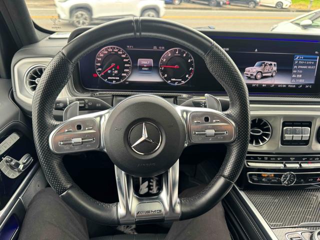 Gクラス G63 エディションマットブラック 禁煙車 4WD ドライブレコーダー 全周囲カメラ クリアランスソナー オートクルーズコントロール パワーシート 衝突被害軽減システム サンルーフ ナビ オートライト LEDヘッドランプ アルミホイール(7枚目)