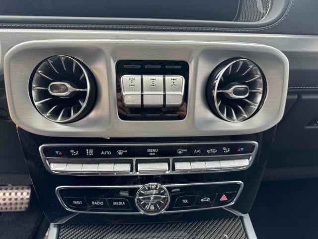 Gクラス G63 エディションマットブラック 禁煙車 4WD ドライブレコーダー 全周囲カメラ クリアランスソナー オートクルーズコントロール パワーシート 衝突被害軽減システム サンルーフ ナビ オートライト LEDヘッドランプ アルミホイール(12枚目)