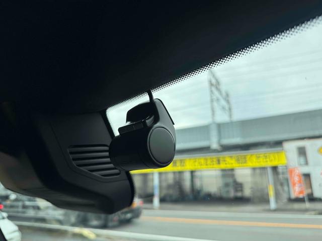 Gクラス G63 エディションマットブラック 禁煙車 4WD ドライブレコーダー 全周囲カメラ クリアランスソナー オートクルーズコントロール パワーシート 衝突被害軽減システム サンルーフ ナビ オートライト LEDヘッドランプ アルミホイール(15枚目)