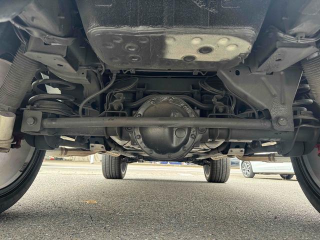 Gクラス G63 エディションマットブラック 禁煙車 4WD ドライブレコーダー 全周囲カメラ クリアランスソナー オートクルーズコントロール パワーシート 衝突被害軽減システム サンルーフ ナビ オートライト LEDヘッドランプ アルミホイール(26枚目)