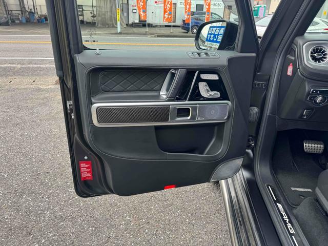 Gクラス G63 エディションマットブラック 禁煙車 4WD ドライブレコーダー 全周囲カメラ クリアランスソナー オートクルーズコントロール パワーシート 衝突被害軽減システム サンルーフ ナビ オートライト LEDヘッドランプ アルミホイール(64枚目)