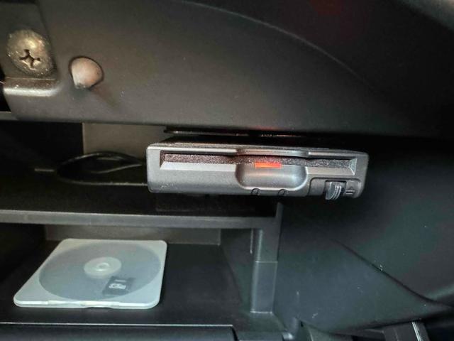 ノート ｅ－パワーニスモ　ドライブレコーダー　ＥＴＣ　全周囲カメラ　ナビ　ＴＶ　クリアランスソナー　レーンアシスト　衝突被害軽減システム　アルミホイール　オートライト　スマートキー　電動格納ミラー　ＣＶＴ　盗難防止システム（16枚目）