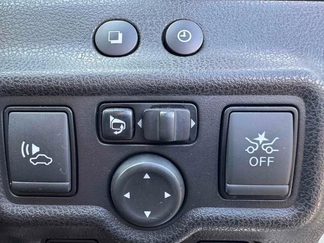 ノート ｅ－パワーニスモ　ドライブレコーダー　ＥＴＣ　全周囲カメラ　ナビ　ＴＶ　クリアランスソナー　レーンアシスト　衝突被害軽減システム　アルミホイール　オートライト　スマートキー　電動格納ミラー　ＣＶＴ　盗難防止システム（17枚目）