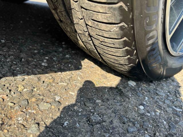 ノート ｅ－パワーニスモ　ドライブレコーダー　ＥＴＣ　全周囲カメラ　ナビ　ＴＶ　クリアランスソナー　レーンアシスト　衝突被害軽減システム　アルミホイール　オートライト　スマートキー　電動格納ミラー　ＣＶＴ　盗難防止システム（48枚目）