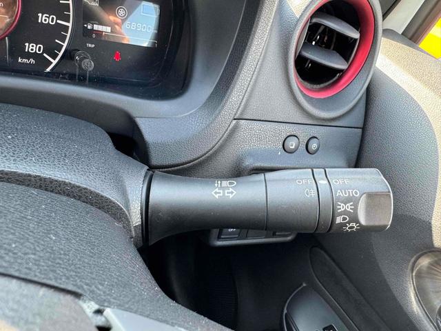 ノート ｅ－パワーニスモ　ドライブレコーダー　ＥＴＣ　全周囲カメラ　ナビ　ＴＶ　クリアランスソナー　レーンアシスト　衝突被害軽減システム　アルミホイール　オートライト　スマートキー　電動格納ミラー　ＣＶＴ　盗難防止システム（58枚目）